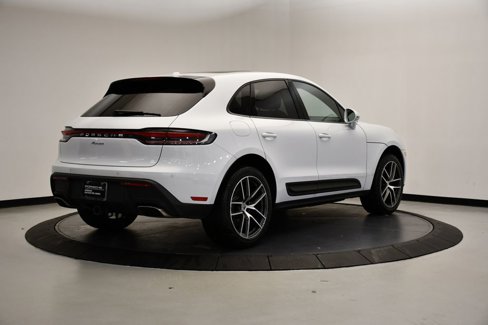 Used 2025 Porsche Macan image 7