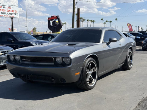 Used 2012 Dodge Challenger SXT image 2