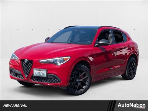 Used 2020 Alfa Romeo Stelvio Ti Sport w/ Quick Order Package 22S Sport image 1