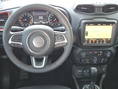 Used 2023 Jeep Renegade Trailhawk image 26
