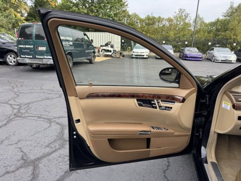 Used 2008 Mercedes-Benz S 550 4MATIC image 19