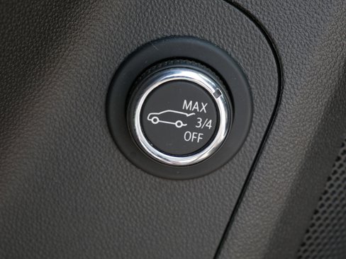 Used 2019 GMC Acadia SLE image 18