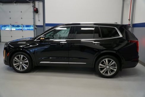 Certified 2021 Cadillac XT6 Premium Luxury image 2