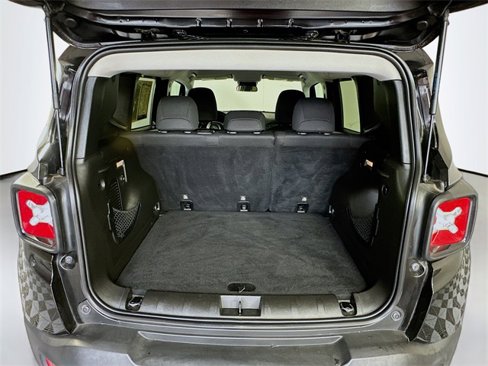 Used 2017 Jeep Renegade Altitude image 23