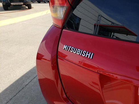 Used 2019 Mitsubishi Eclipse Cross LE image 10