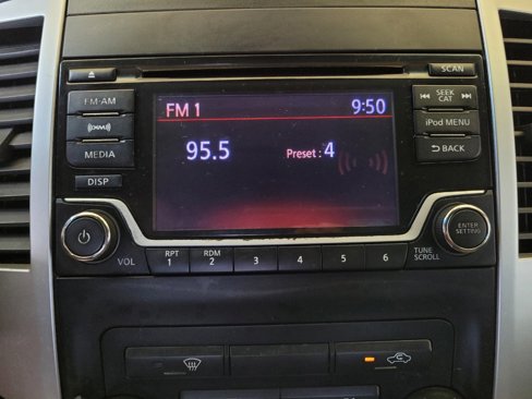Used 2018 Nissan Frontier SV image 25