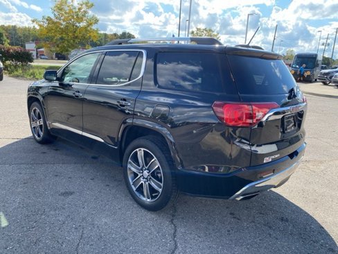 Used 2019 GMC Acadia Denali image 8