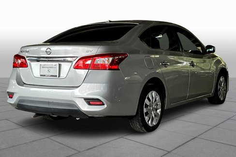 Used 2017 Nissan Sentra SV image 11