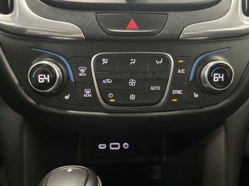 Used 2021 Chevrolet Equinox LT image 20