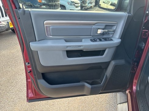 Used 2018 RAM 1500 Big Horn image 6