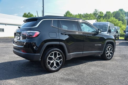 New 2025 Jeep Compass Limited w/ Sun and Sound Group image 3