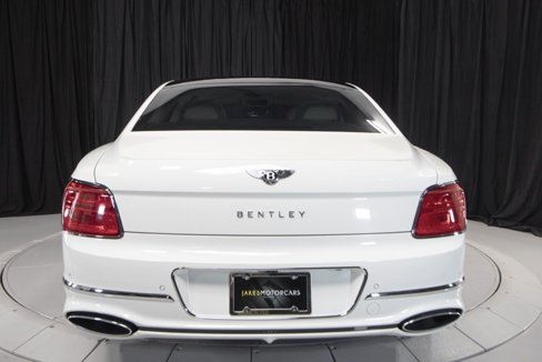 Used 2021 Bentley Flying Spur W12 image 87