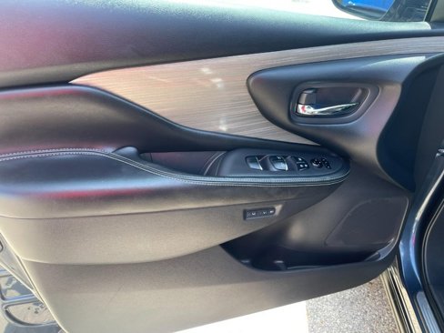 Used 2015 Nissan Murano AWD image 19