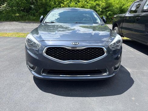 Used 2015 Kia Cadenza Premium w/ Luxury Package image 2