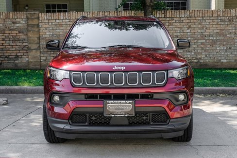 Used 2022 Jeep Compass Latitude image 10