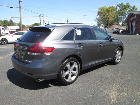Used 2015 Toyota Venza XLE image 12