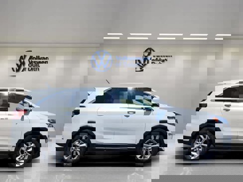 Used 2019 Kia Sorento LX image 4