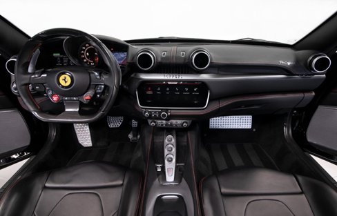 Used 2020 Ferrari Portofino image 24