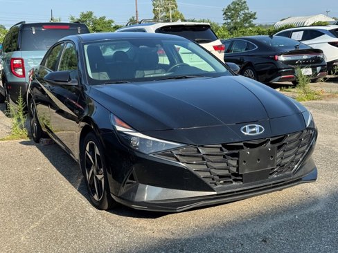 Certified 2022 Hyundai Elantra Limited image 1