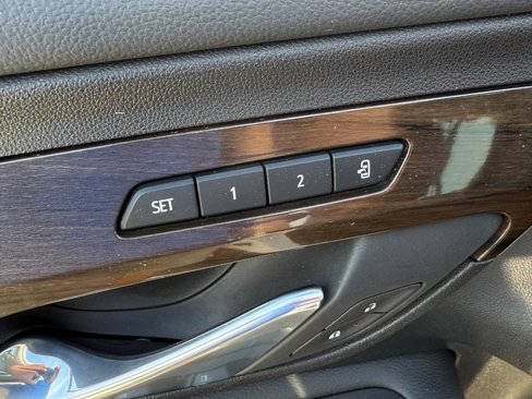 Used 2019 GMC Terrain Denali w/ Advanced Safety Package image 16