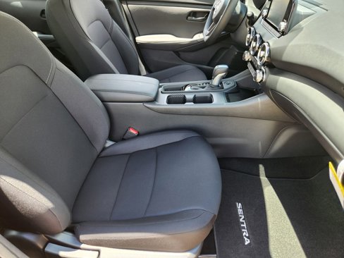 New 2025 Nissan Sentra S image 13