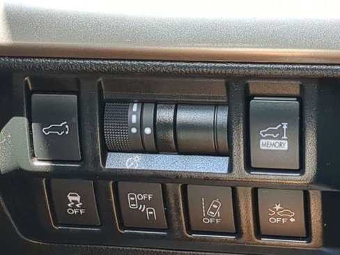 Used 2018 Subaru Outback 2.5i Premium image 23