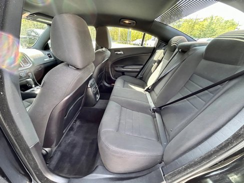 Used 2012 Dodge Charger SE image 8