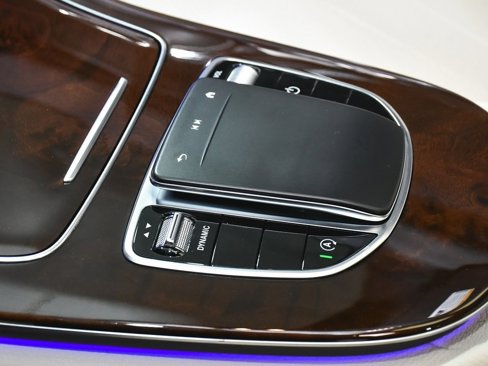 Used 2023 Mercedes-Benz E 350 4MATIC Sedan image 43