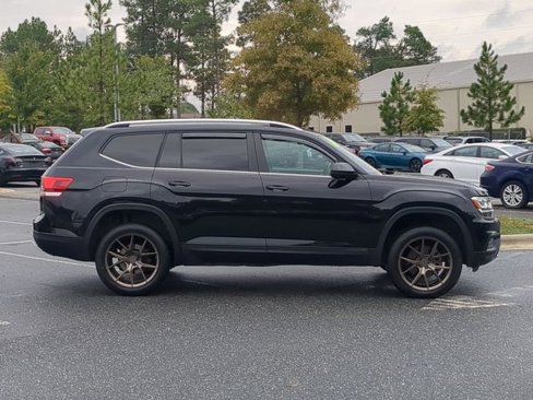 Used 2019 Volkswagen Atlas SE image 3