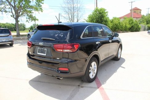 Used 2019 Kia Sorento L image 9