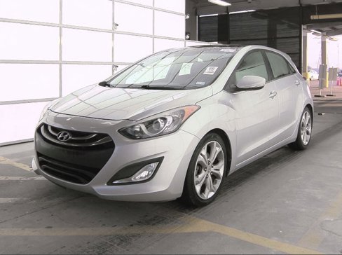 Used 2013 Hyundai Elantra GT w/ Tech Pkg image 2