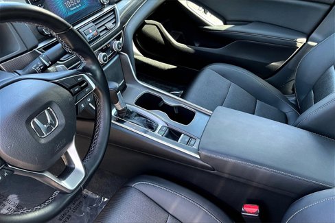 Used 2020 Honda Accord Sport image 10