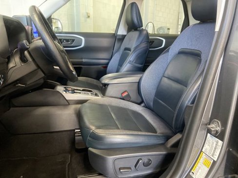 Used 2021 Ford Bronco Sport Outer Banks image 4