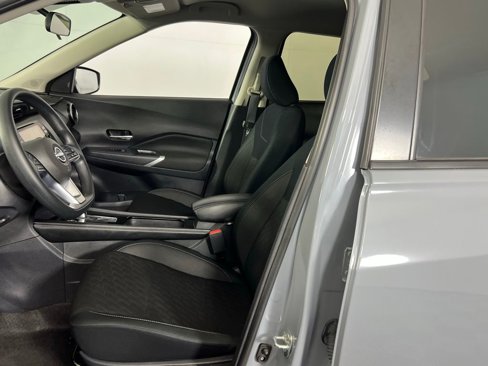 Used 2024 Nissan Kicks SV image 23