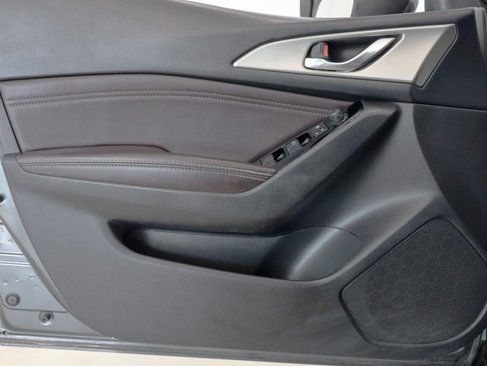 Used 2017 MAZDA MAZDA3 Touring image 20