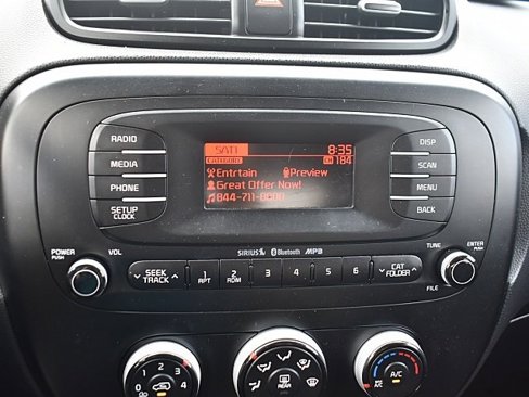 Used 2015 Kia Soul + image 17