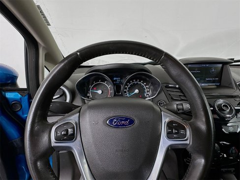 Used 2014 Ford Fiesta Titanium image 11