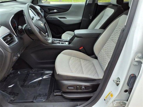Used 2021 Chevrolet Equinox LS w/ LS Convenience Package image 23