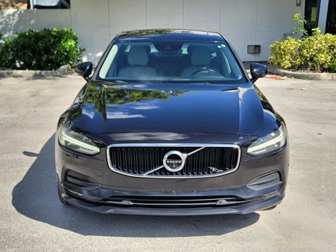 Used 2017 Volvo S90 T5 Momentum w/ Vision Package image 2