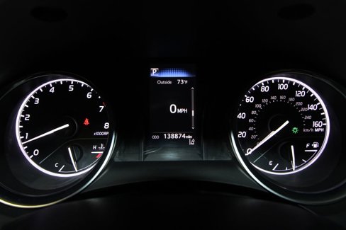 Used 2018 Toyota Camry SE image 10