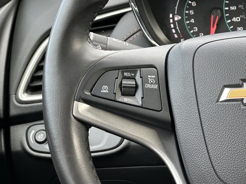 Certified 2019 Chevrolet Trax LT w/ LT Convenience Package image 24