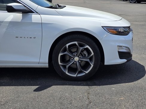 Used 2023 Chevrolet Malibu LT image 9