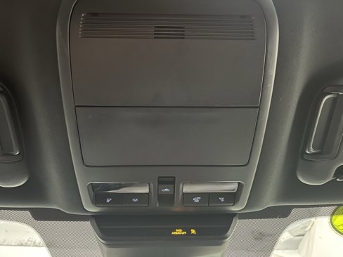 Used 2019 MAZDA MAZDA3 AWD Hatchback w/ Premium Pkg image 9