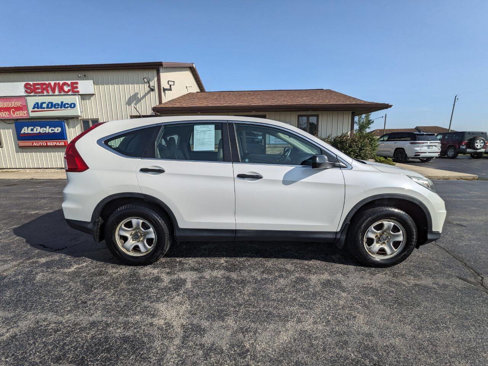 Used 2016 Honda CR-V LX image 1