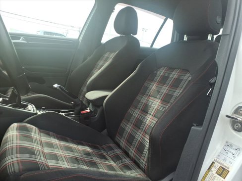 Used 2020 Volkswagen GTI S image 12