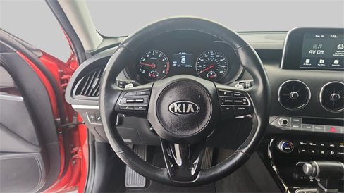 Used 2019 Kia Stinger image 12