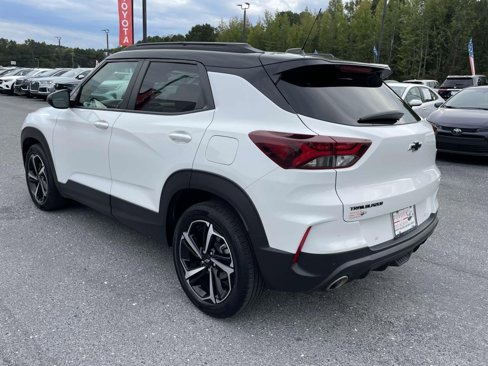 Used 2021 Chevrolet TrailBlazer RS w/ Sun and Liftgate Package image 5