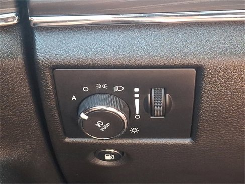 Used 2021 Jeep Grand Cherokee Limited w/ Premium Lighting Group image 24