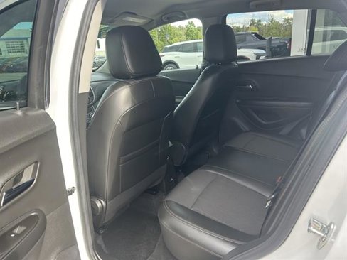 Certified 2022 Chevrolet Trax LT w/ Sport Edition image 27