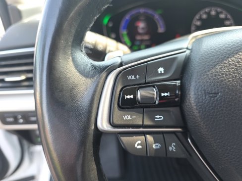 Used 2020 Honda Accord Touring image 18